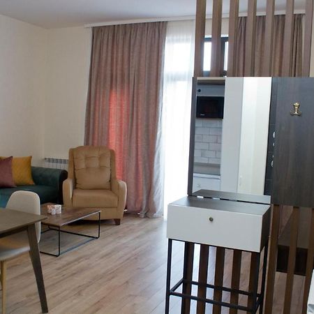 Aura Sameba, Luxury Apartment Тбилиси Екстериор снимка