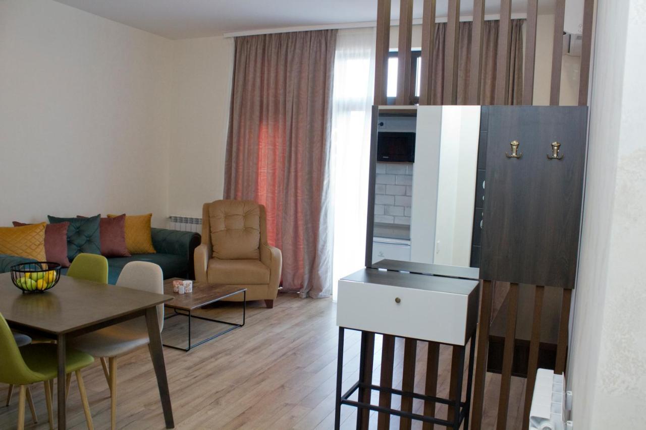 Aura Sameba, Luxury Apartment Тбилиси Екстериор снимка
